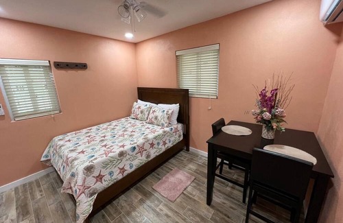 Gambier Haus | Newly built cozy studio in western Nassau, 3 minutes from airport and beaches