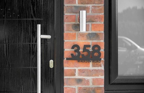 Walkden Haus | Stylish: Luxurious Modern House