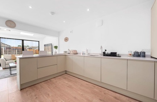 Walkden Haus | Stylish: Luxurious Modern House