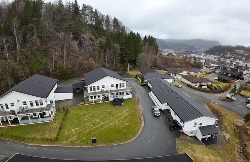 Kvinesdal Wohnung | Cool 2-bedroom apartment in Kvinesdal with WiFi
