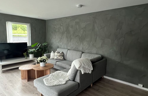 Kvinesdal Wohnung | Cool 2-bedroom apartment in Kvinesdal with WiFi