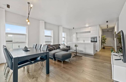 Downtown Wohnung | Modern & spacious City Center Oasis - Free Parking