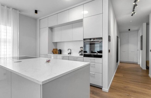 Downtown Wohnung | Modern & spacious City Center Oasis - Free Parking