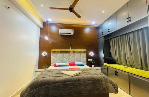 Chanda Nagar Wohnung | Luxurious Garden-View Duplex in Hyderabad,4-bedroom with AC, WIFI