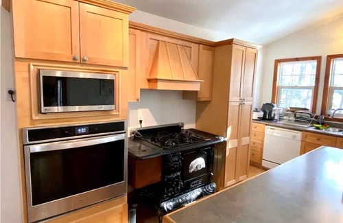 Huntsville Hütte | Water Front Cottage with dock - 5 min from the town, pet-friendly