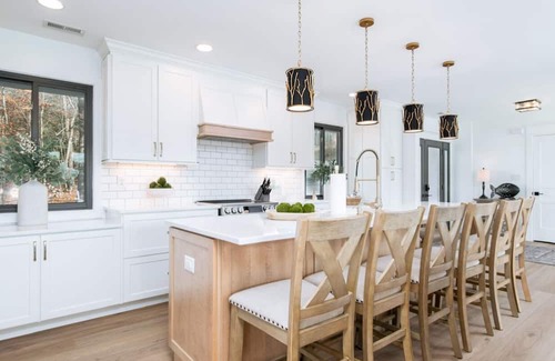 Ingles Haus | Claytor Lake Direct Waterfront Home Beautiful Private Awesome Views VT Radford