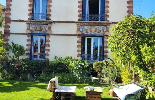 Houilles Haus | 1900 house with lots of charm, 10 minutes from St Lazare and Paris
