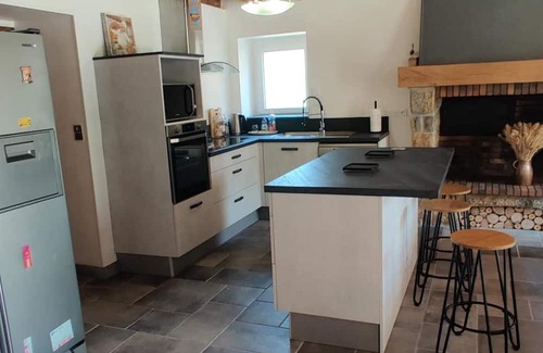 Thevet-Saint-Julien Haus | Holiday Home 'La Pouzerie' with Private Pool, Private Terrace and Wi-Fi