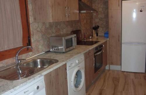 Codo Haus | Country House 'Los Zafranales Completo' with Sea View, Wi-Fi and Air Conditioning