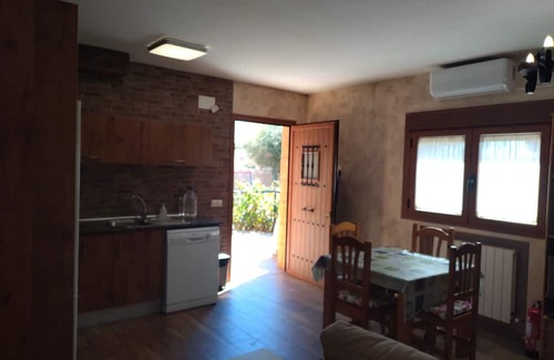 Codo Wohnung | Studio Apartment 'Estudio Zafranales' with Sea View, Wi-Fi and Air Conditioning