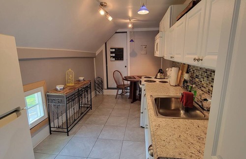 Searsport Wohnung | 1 bed apartment w/kitchen & outdoor space perfect for exploring Mid Coast Main