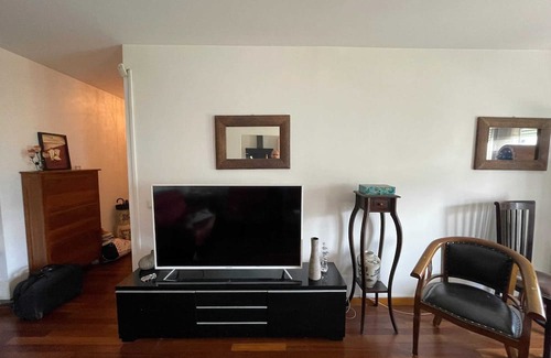 Le Bourget Wohnung | Homerez - Apt. in Le Bourget - Parking