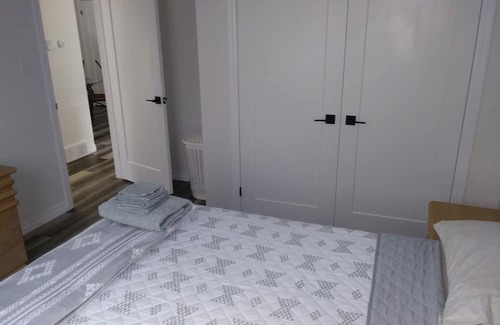 Strathroy Haus | 2 Bedroom - Comfy Space (Main Floor Only)