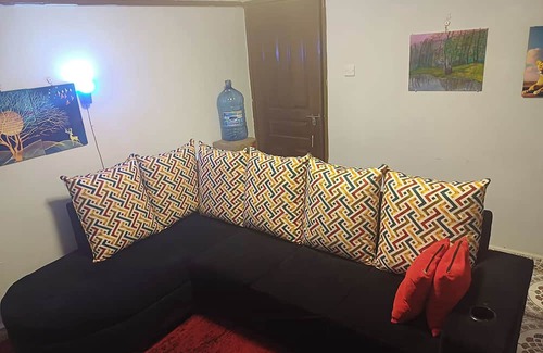 Kutus Wohnung | Cozy 1-bedroom apartment in delightful Kutus with WiFi