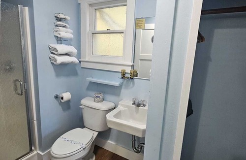 Lakeport Kabine | Cabin with 1 Bedroom and Kitchen