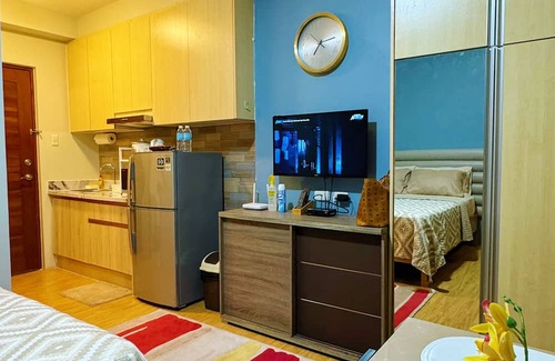 Lahug Eigentumswohnung | Cozy Studio condo in charming Cebu City with WiFi, AC, near IT Park