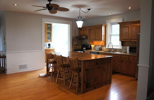 Port Hope Haus | 4600 sq. ft Beautiful Farmhouse With Spectacular Views in a Fantastic location