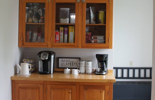 Port Hope Haus | 4600 sq. ft Beautiful Farmhouse With Spectacular Views in a Fantastic location