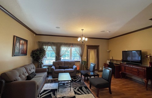 Calgary Haus | Wellness and Event Centre