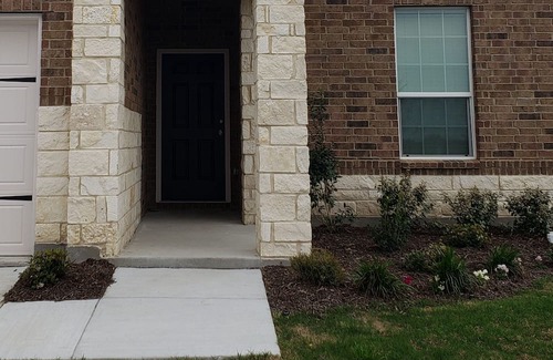 Forney Haus | Dallas Cowboy fans easy access to AT&T Stadium and DT Dallas