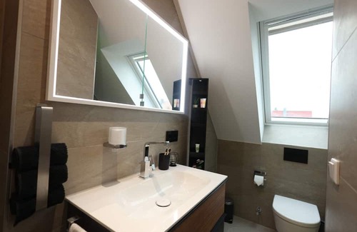 Weststadt Eigentumswohnung | Nuremberg centrally located in the countryside with luxurious complete furnishings