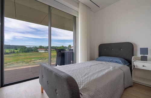 Barcelos Wohnung | Gorgeous 3-bedroom apartment, utmost comfort & convenience at historic Barcelos.