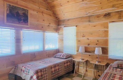 Young Haus | The Gray Cabin add-on for Silver Streak Sally