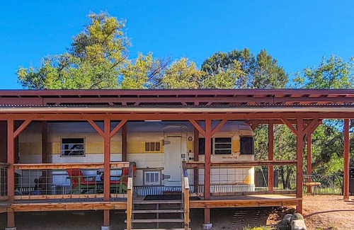 Young Haus | The Gray Cabin add-on for Silver Streak Sally