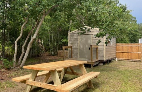 Wesconnett Kabine | Cozy cabin in welcoming Jacksonville with AC