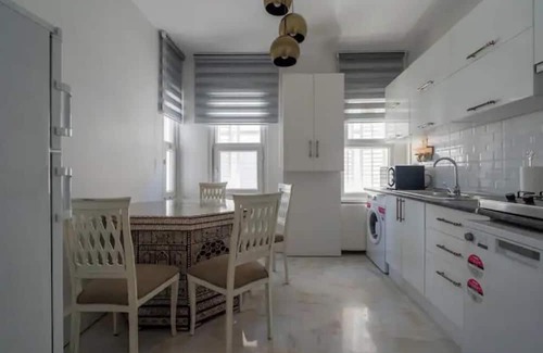 Adalar Wohnung | Luxury palace house 2+1, Magnificent sea view