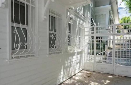 Adalar Wohnung | Luxury palace house 2+1, Magnificent sea view