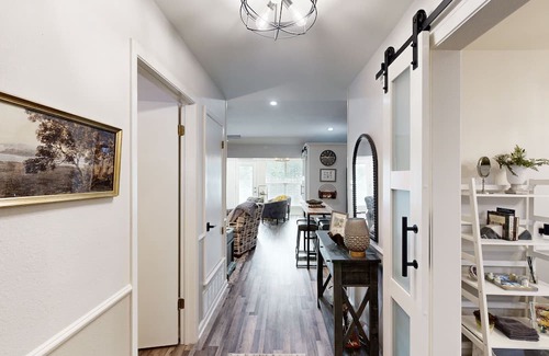 Salado Eigentumswohnung | Updated condo near the Golf Course with fireplace, wifi