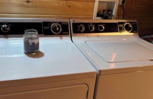 Dixfield Haus | Quiet Country Retreat Charming 3-bedroom rustic country house