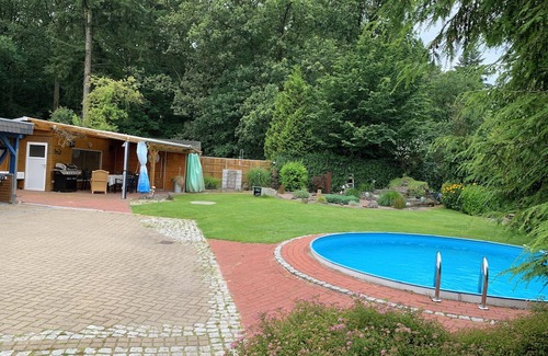Munster im Heidekreis Haus | Ferienwohnung mit Eigenem Pool in der Lüneburger Heide