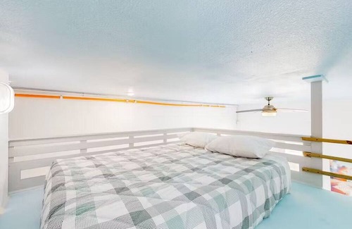 Port Bolivar Kabine | Cozy cabin with 1 bedroom and WiFi, AC in charming Bolivar Peninsula