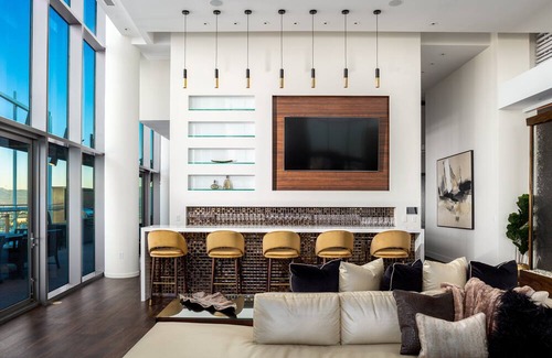 Las Vegas Eigentumswohnung | $20 Million Entire 59th Floor VEGAS Palms VILLA