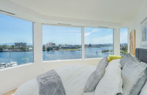 Inner Harbour Eigentumswohnung | Best View of Victoria! – Views, Views, Views!