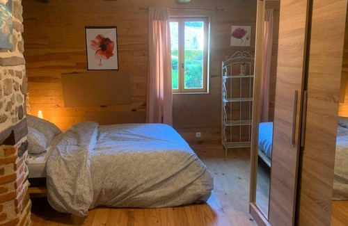 Orgnac-sur-Vezere Haus | Charmante Maison de Bourg Corrézienne, à L'orée de la Forêt - Animaux Acceptés !
