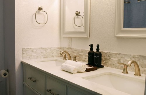 Franklin to the Fort Haus | Cozy basement, private entrance, 2 miles to UM/DT