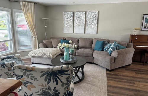 Port Alberni Haus | Executive Home in the Heart of the City