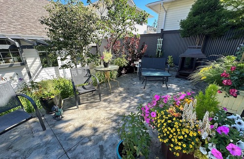 Port Alberni Haus | Executive Home in the Heart of the City