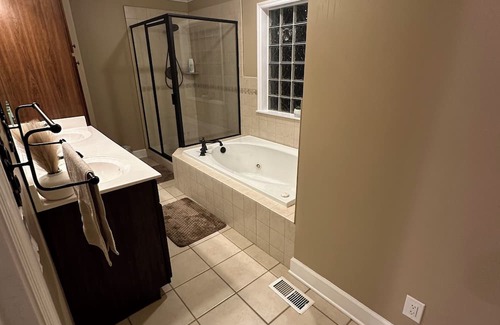 Jasper Haus | Charming 2-bedroom house with AC and WiFi in pleasant Jasper