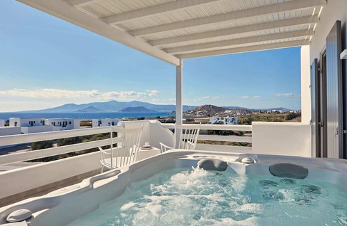 Agios Prokopios Wohnung | Fantastic 1BR Suite with Jacuzzi Hot tub