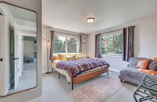 Tamarack Resort Kabine | Lakefront Family Getaway in Donnelly w/ Swim Spa!