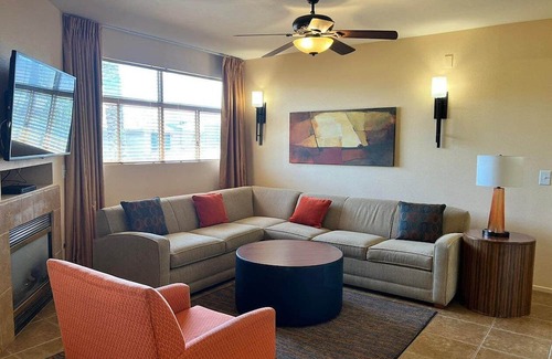 Spring Valley Resort | Luxury one bedroom and one bathroom unit with full amenities
