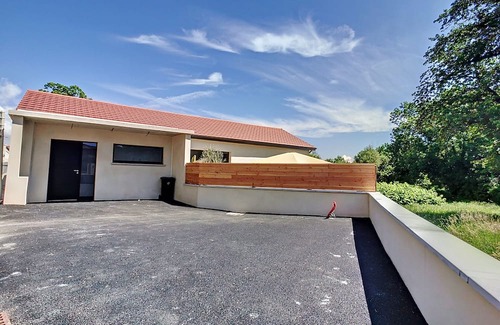 Maclas Haus | Maison Rénovée de 160m2 au Coeur du Parc du Pilat