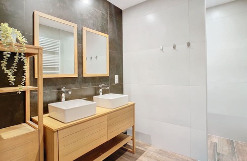 Maclas Haus | Maison Rénovée de 160m2 au Coeur du Parc du Pilat