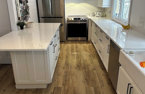 Haliburton Haus | Lakefront 2 cottage property with large private dock. Recently renovated.