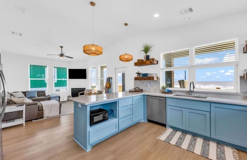 Port Bolivar Haus | Seaside Nest - Unobstructed Beach and Bay Views