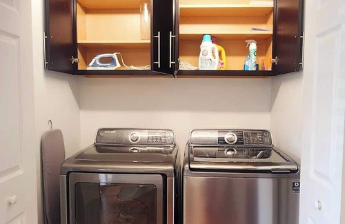 Suwanee Haus | 2 bedroom chic private loft in Suwanee